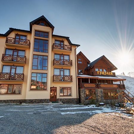 Hotel Gutsulia Bukovel Eksteriør bilde