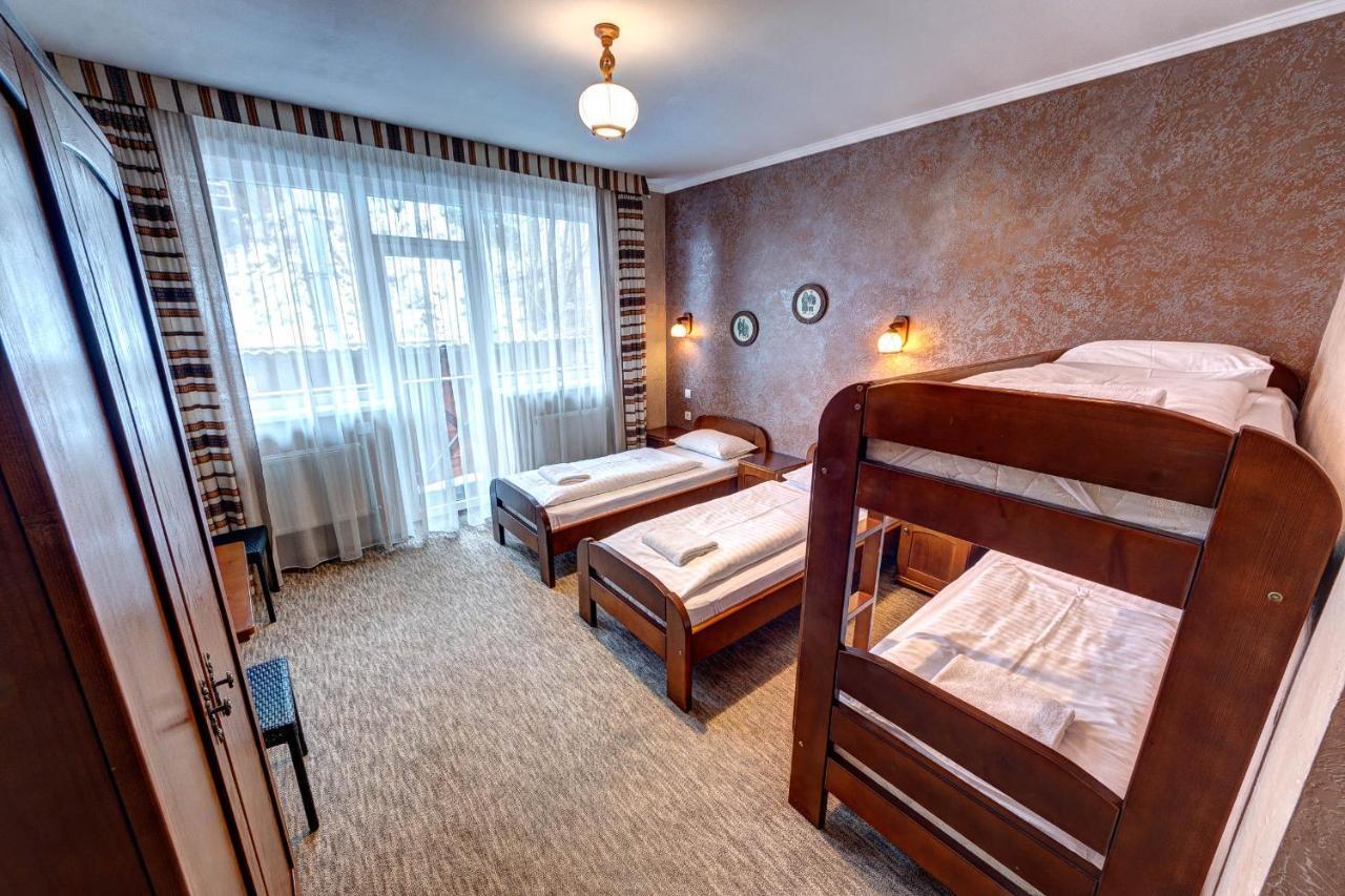 Hotel Gutsulia Bukovel Eksteriør bilde