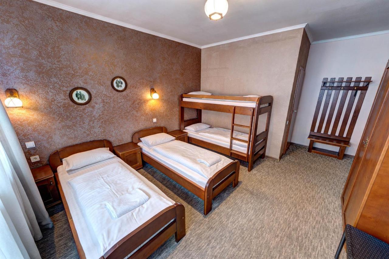 Hotel Gutsulia Bukovel Eksteriør bilde